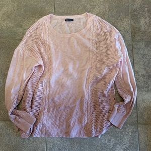 Light weight American Eagle Sweater